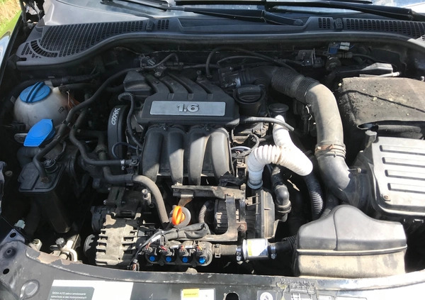Skoda Octavia cena 15500 przebieg: 401000, rok produkcji 2013 z Zambrów małe 56